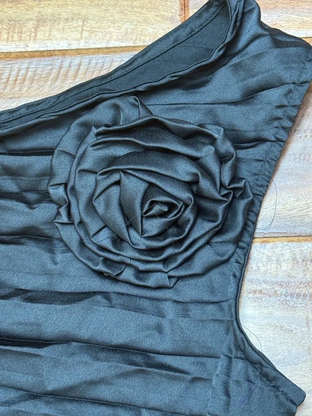 Black One Shoulder Pleated Dress 3D Rosette